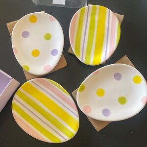TAG appetizer plates Egg Shaped Plate Set (4 appetizer plates)